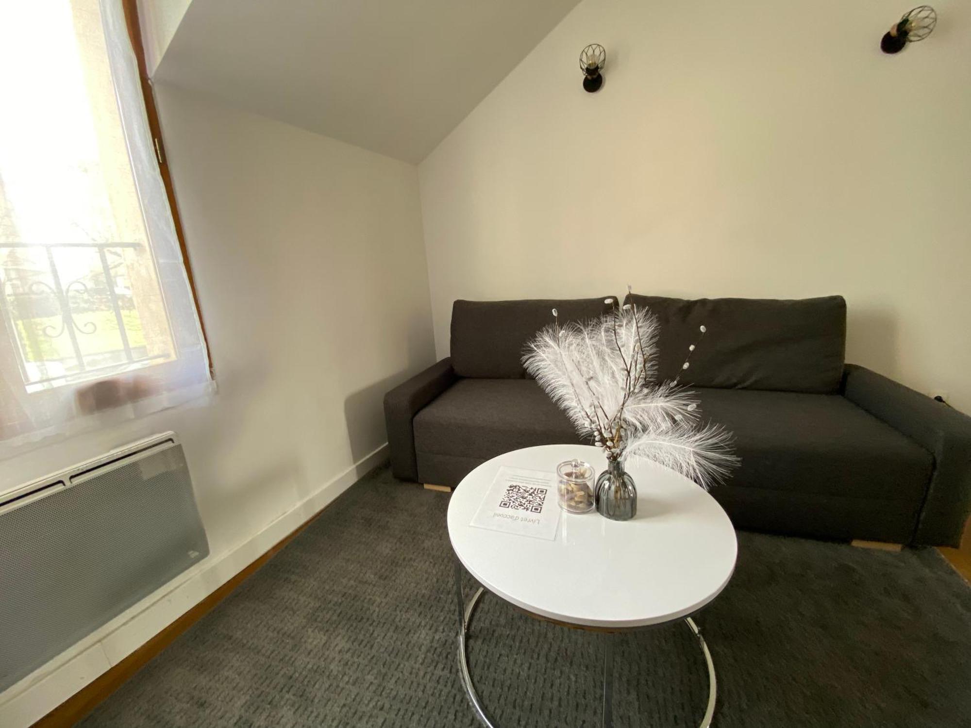 Duplex Minimaliste - 30 Min De Paris Apartment Saint-Ouen-l'Aumone Luaran gambar