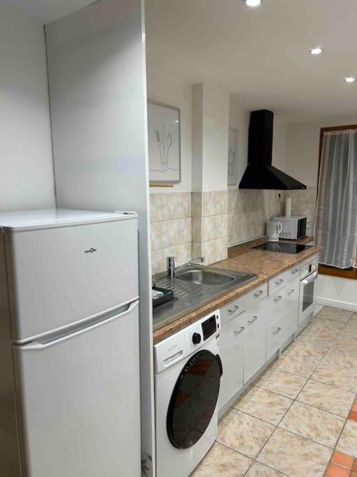 Duplex Minimaliste - 30 Min De Paris Apartment Saint-Ouen-l'Aumone Luaran gambar